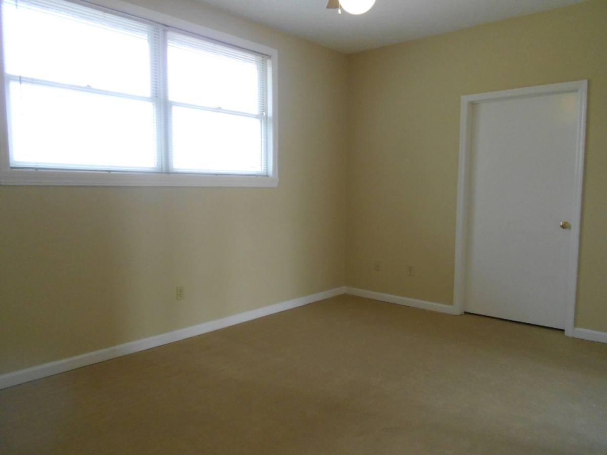 Apartment for rent at 1570 S Lumpkin St, Athens, GA 30605