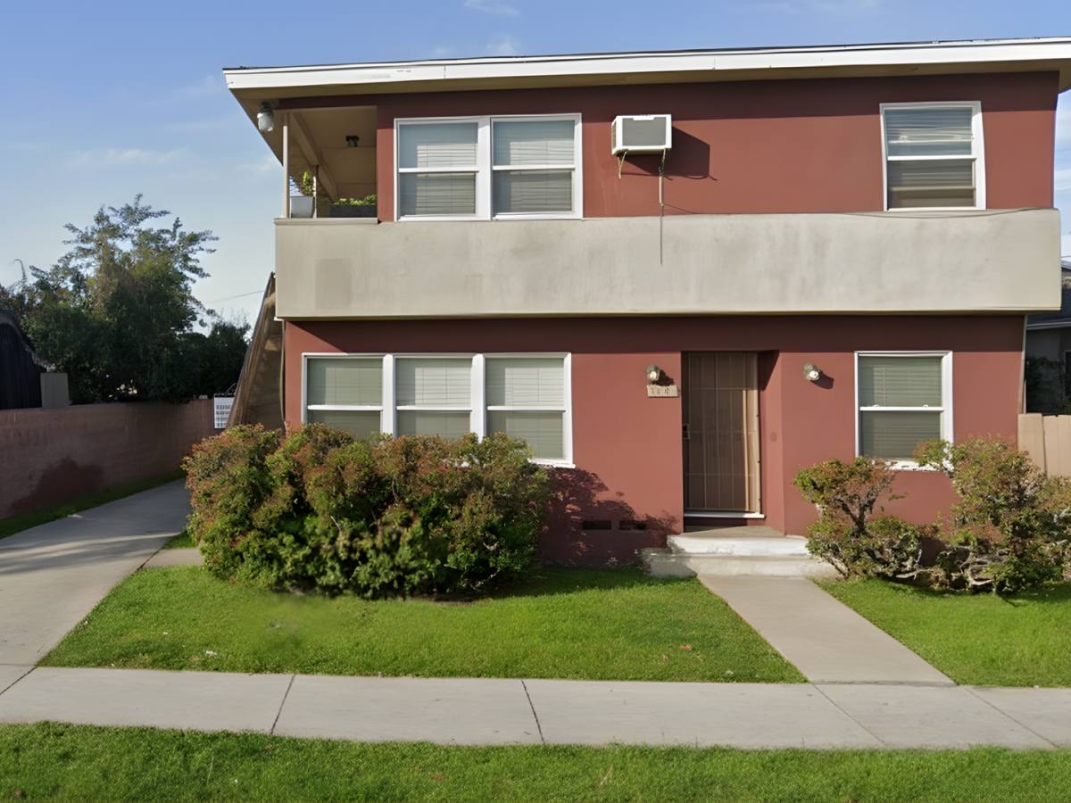 Apartment for rent at 5824-5828 Montebello Park Way, Los Angeles, CA 90022