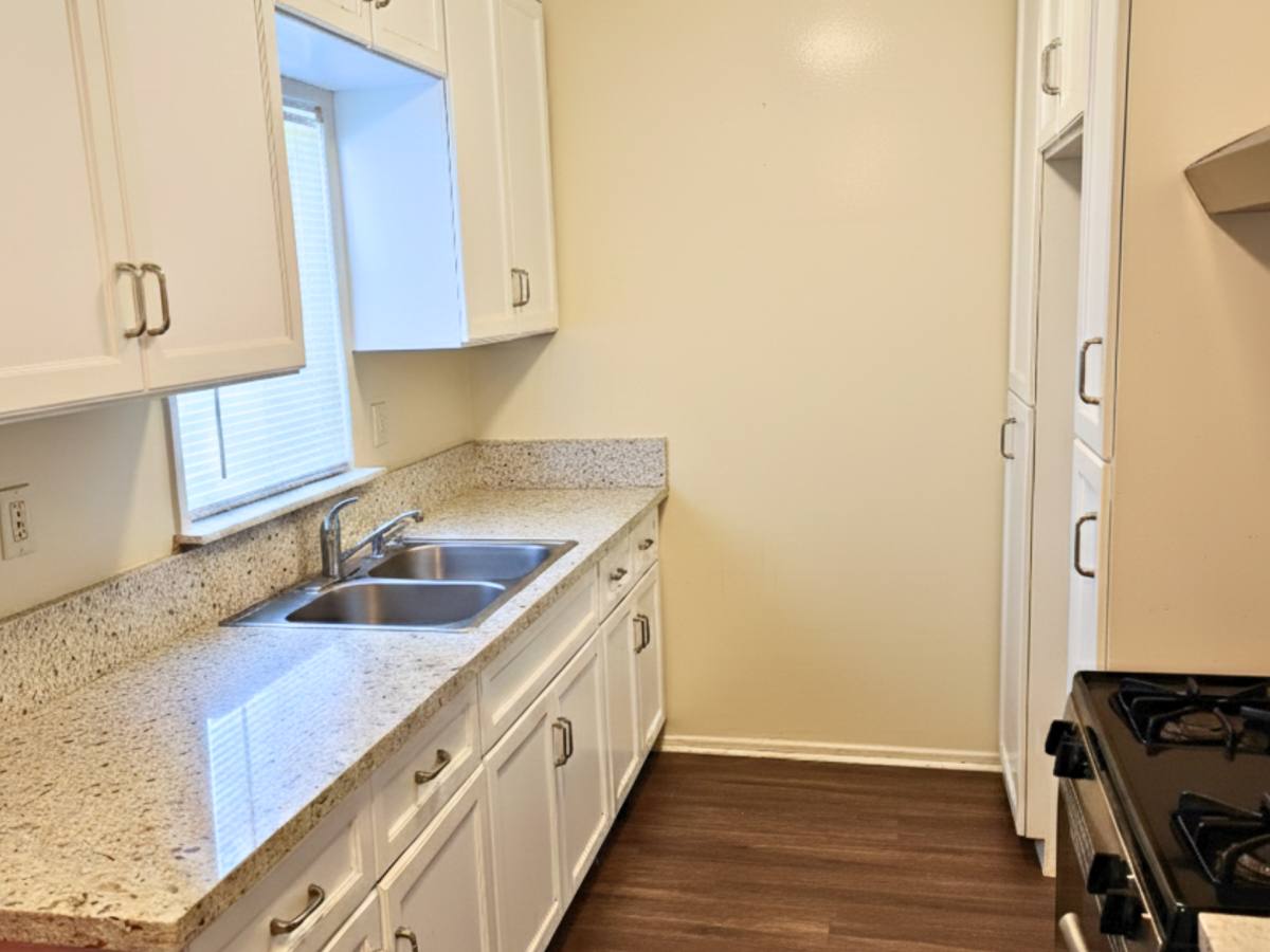 Apartment for rent at 5824-5828 Montebello Park Way, Los Angeles, CA 90022