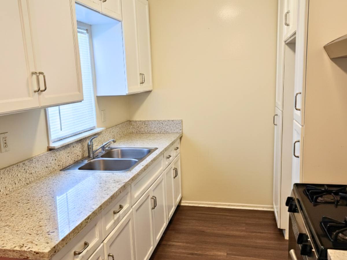 Apartment for rent at 5824-5828 Montebello Park Way, Los Angeles, CA 90022