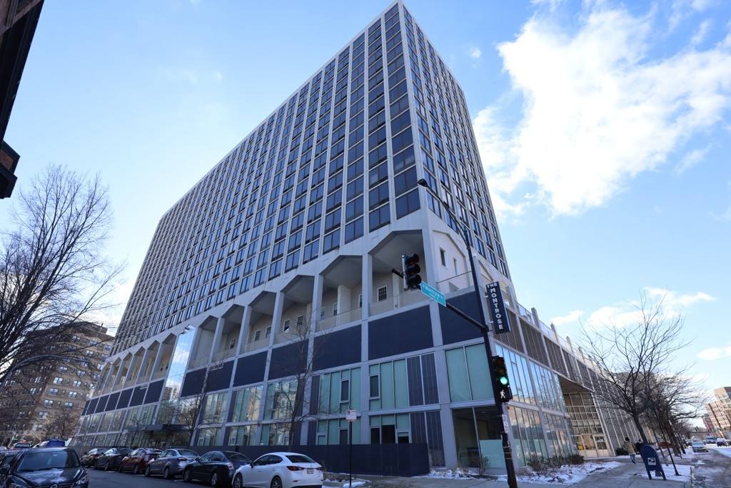 Townhouse for rent at 4334 Hazel #D804, Chicago, IL 60613