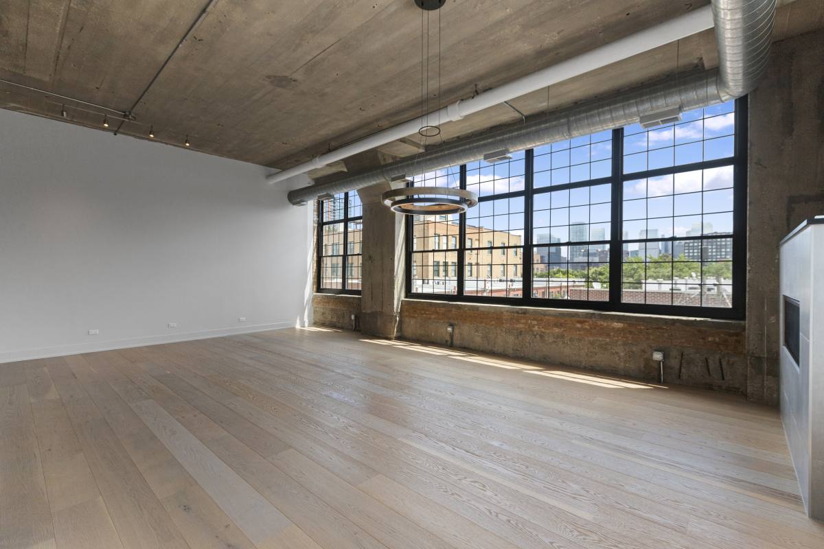 Apartment for rent at 17 Loomis St #4M, Chicago, IL 60607