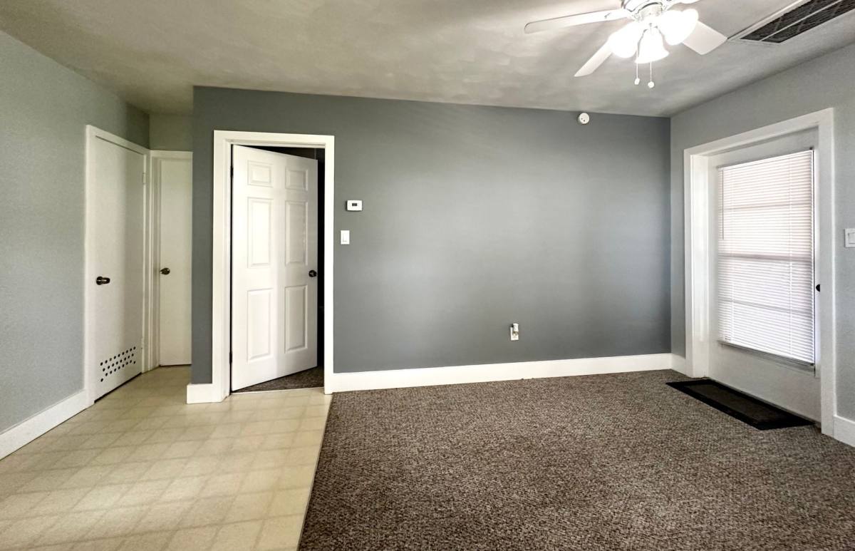 Apartment for rent at 5723 E Harbor Dr, Fruitland Park, FL 34731