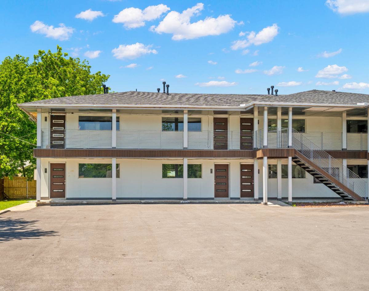 Apartment for rent at 3220 S Knoxville Ave, Tulsa, OK 74135