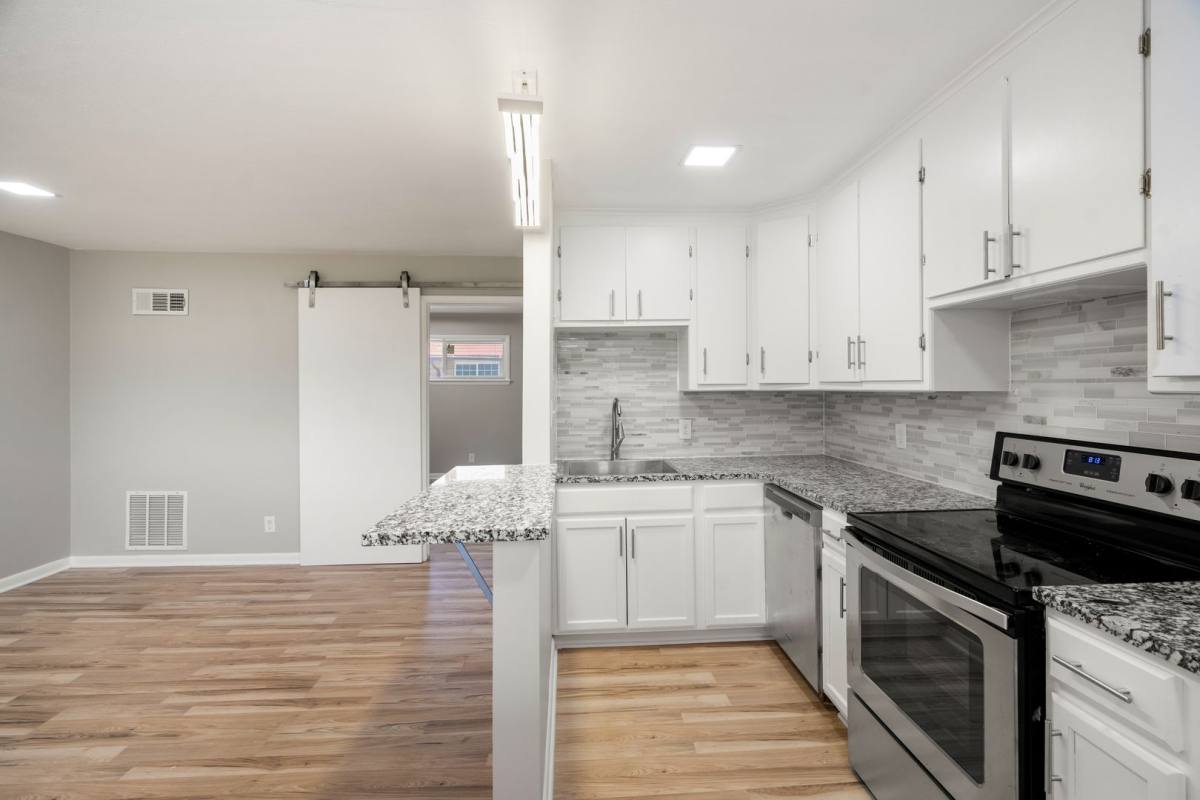Apartment for rent at 3220 S Knoxville Ave, Tulsa, OK 74135