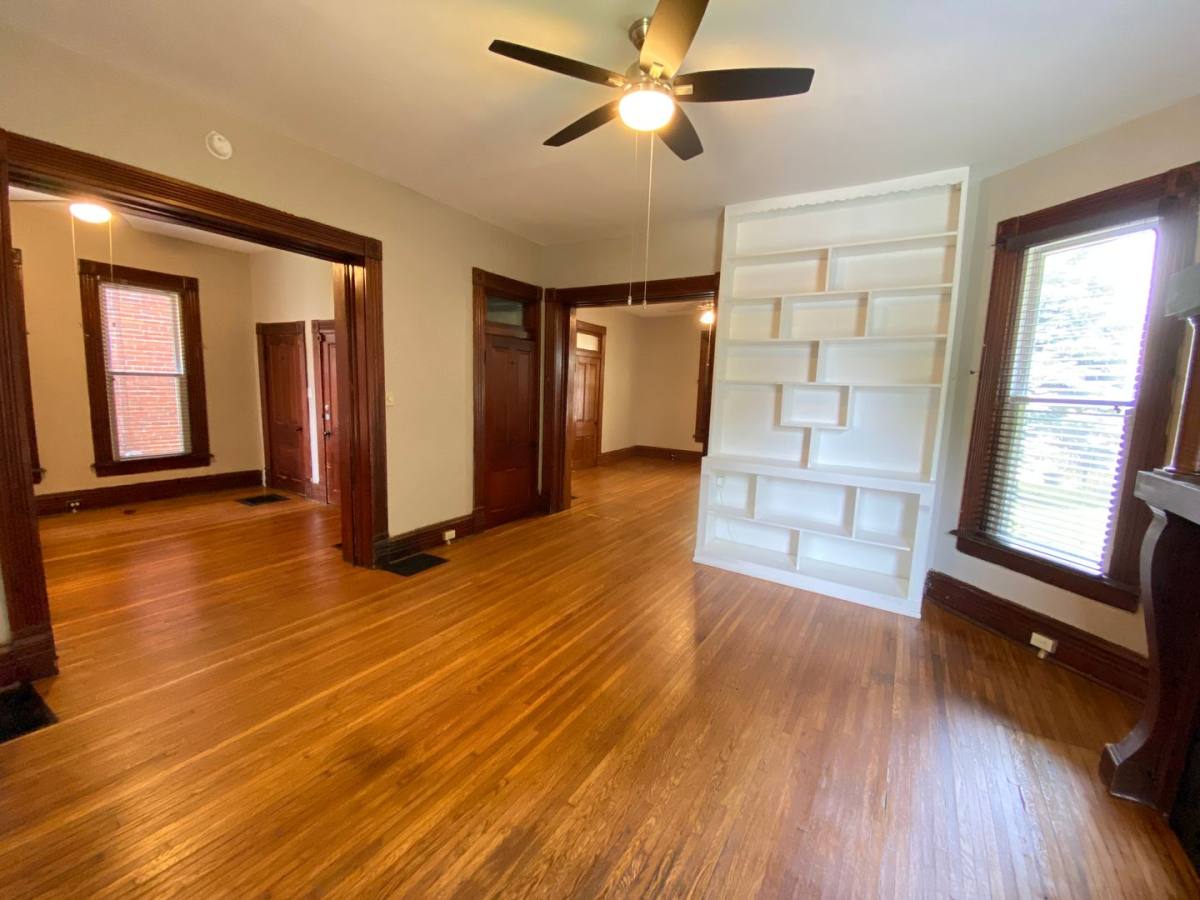 Apartment for rent at 101 W King Ave, Columbus, OH 43201