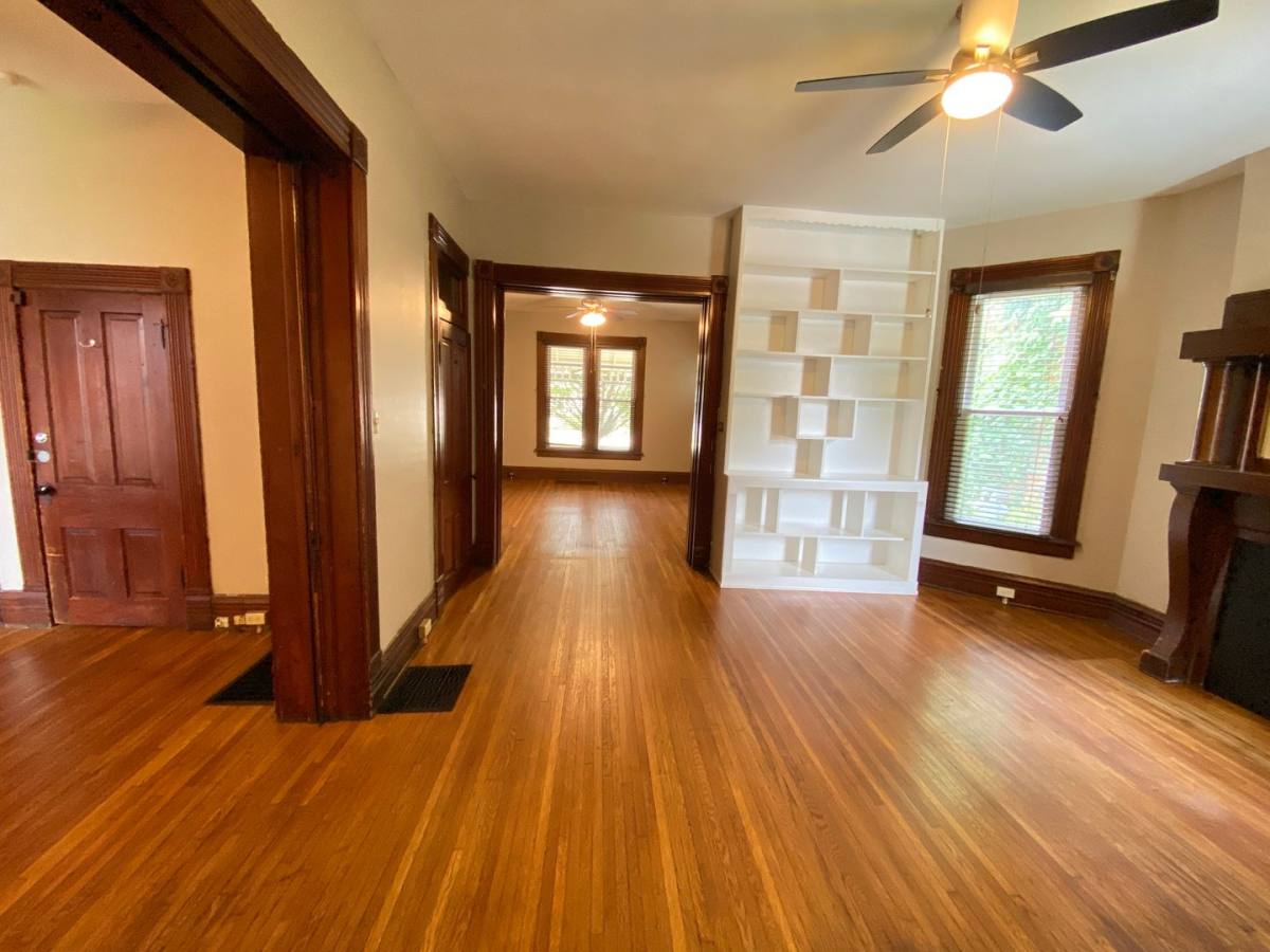 Apartment for rent at 101 W King Ave, Columbus, OH 43201