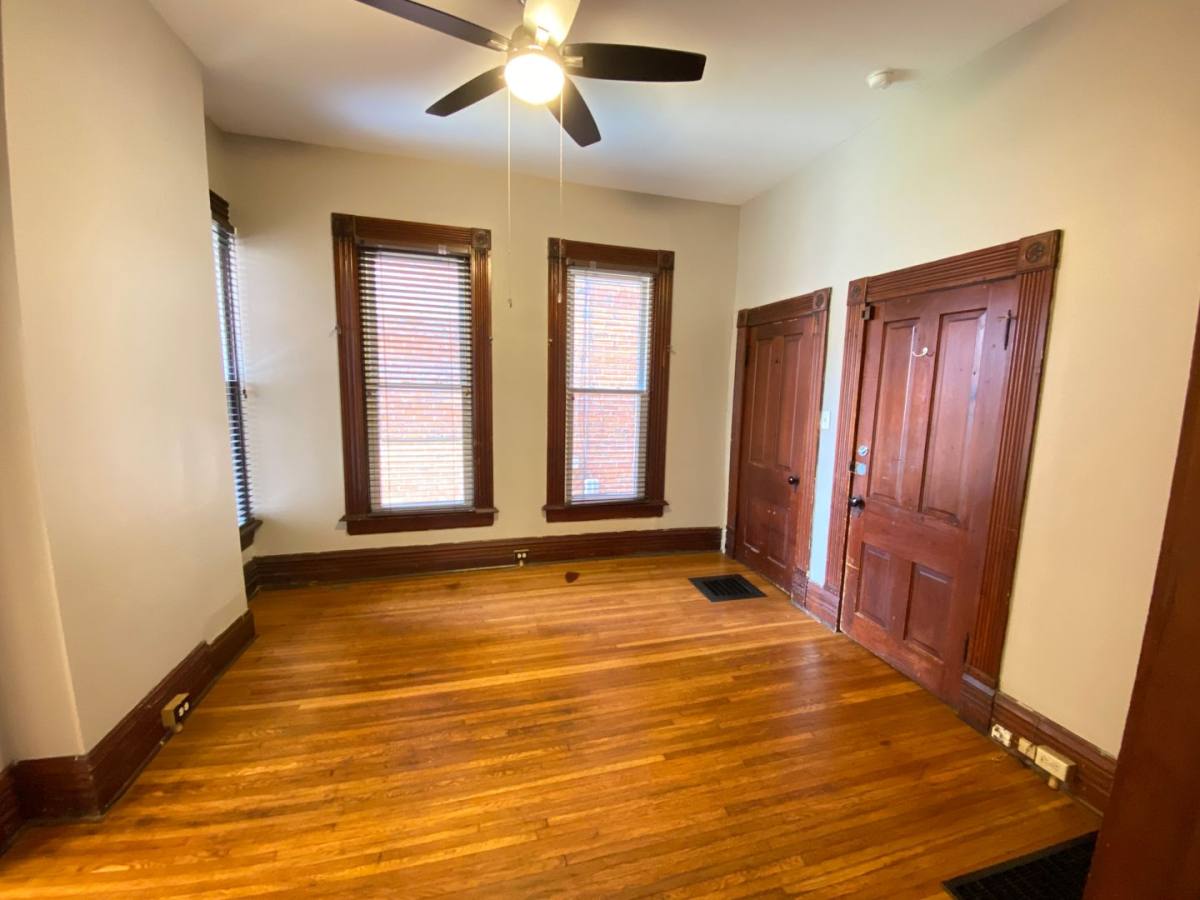 Apartment for rent at 101 W King Ave, Columbus, OH 43201