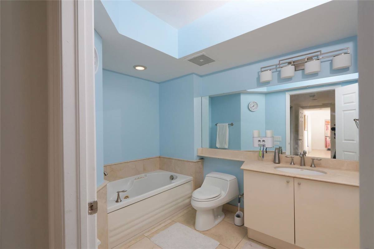 Condo for rent at 411 N New River Dr E #201, Fort Lauderdale, FL 33301
