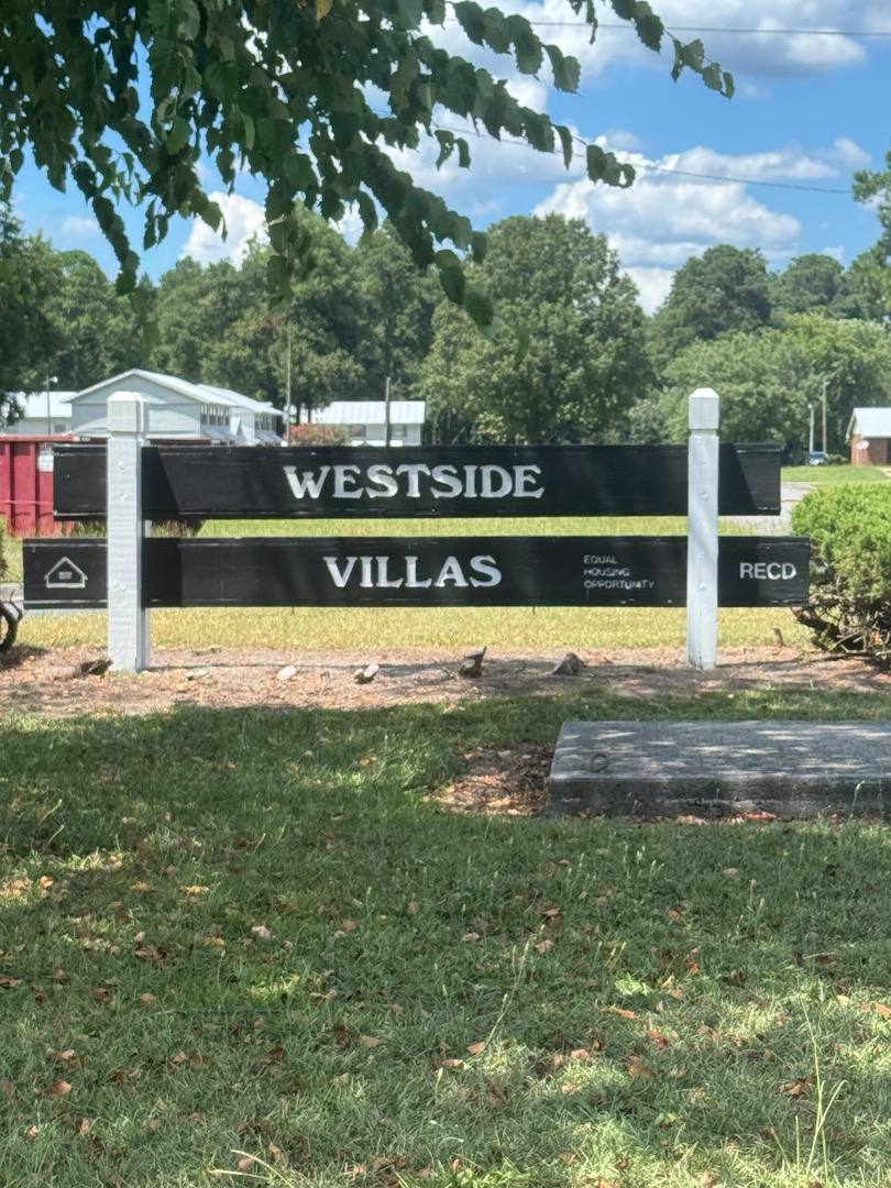 Townhouse for rent at 108 Brooks Blvd, Fort Valley, GA 31030