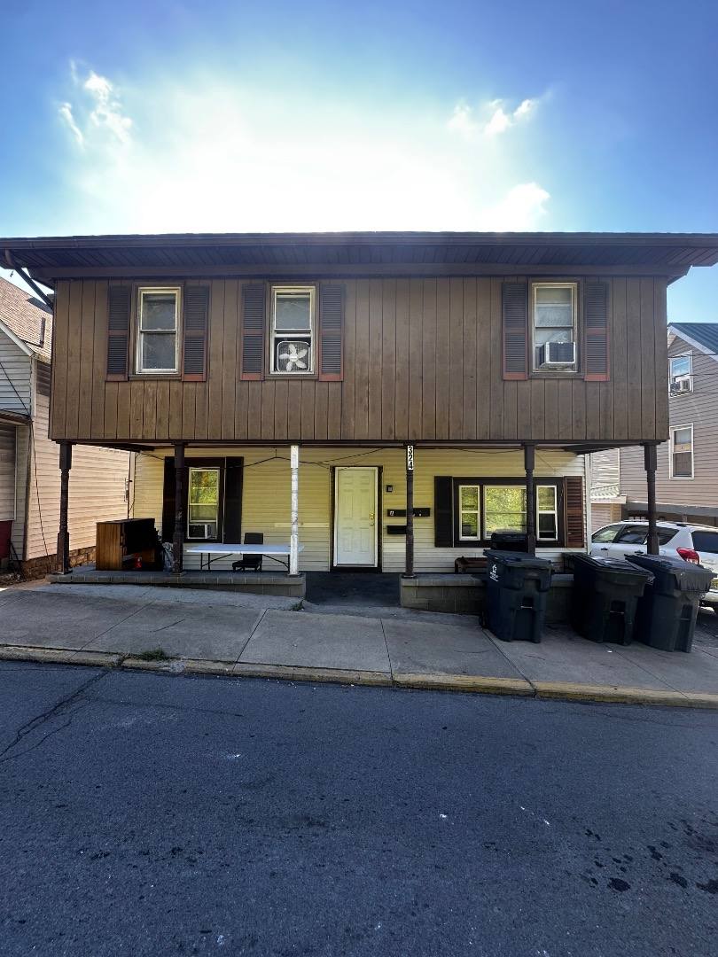 Apartment for rent at 324 Stewart St #B, Morgantown, WV 26505