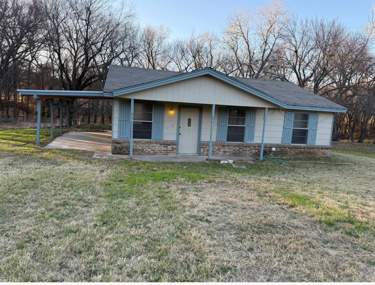 House for rent at 3711 Greenwood Rd, Weatherford, TX 76088