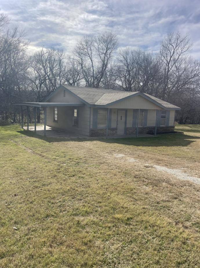 House for rent at 3711 Greenwood Rd, Weatherford, TX 76088