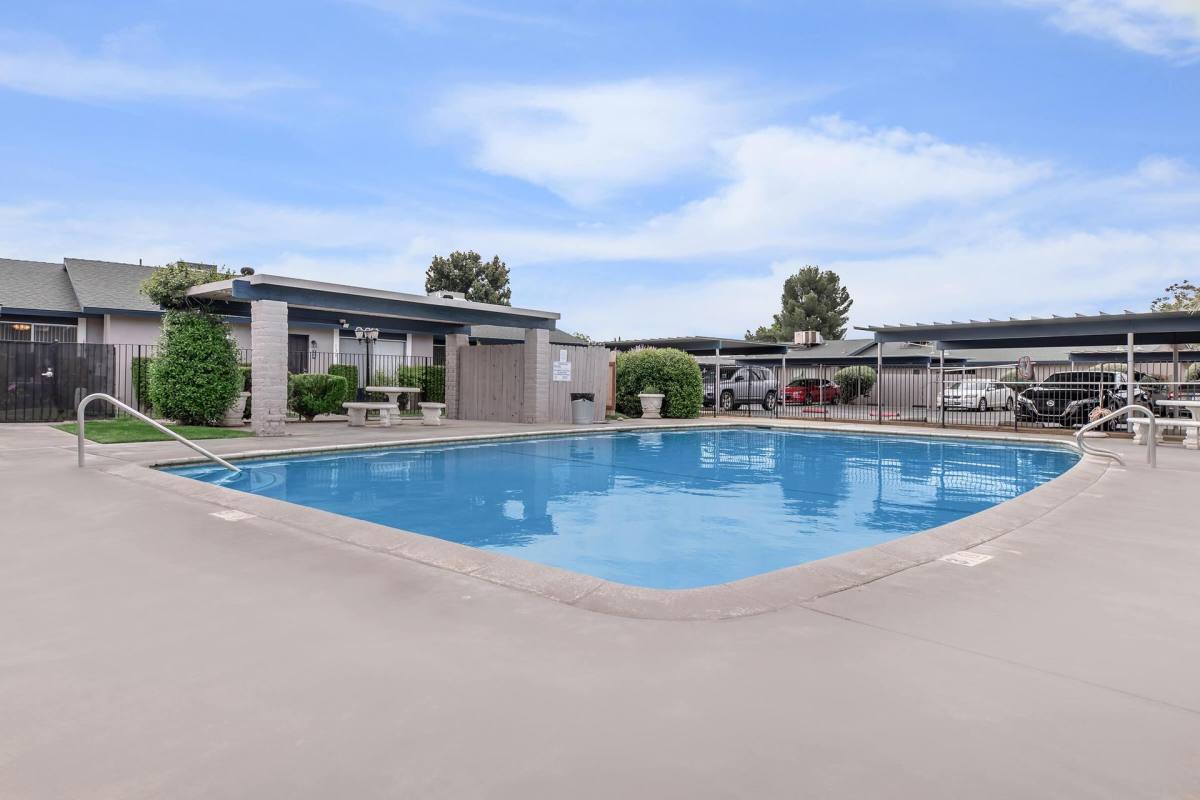 Apartment for rent at 3340 E Dakota Ave, Fresno, CA 93726