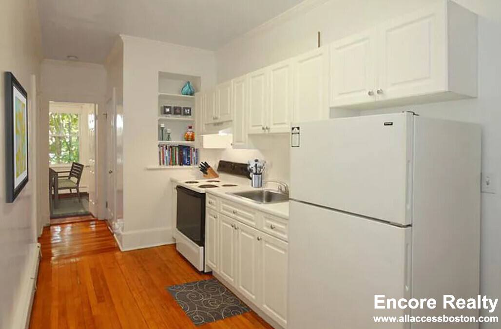 Apartment for rent at 1539 Beacon #21, Brookline, MA 02446
