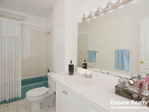 Apartment for rent at 1539 Beacon #21, Brookline, MA 02446