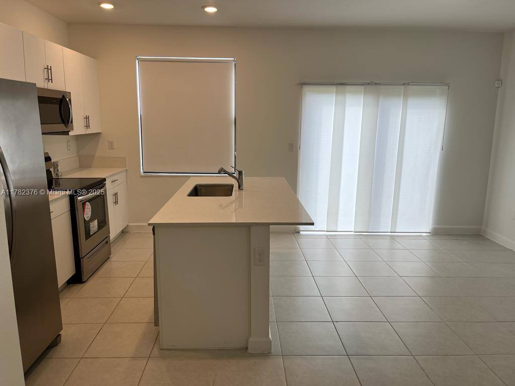 Townhouse for rent at 25556 SW 108th Ave, Homestead, FL 33032