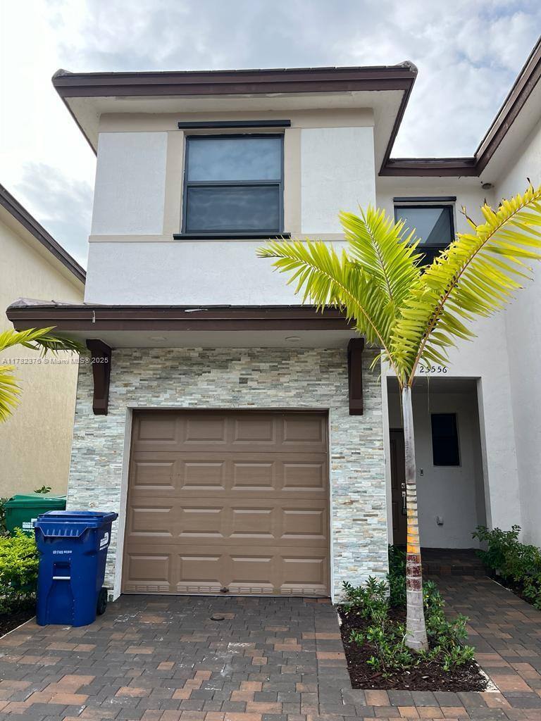 Townhouse for rent at 25556 SW 108th Ave, Homestead, FL 33032