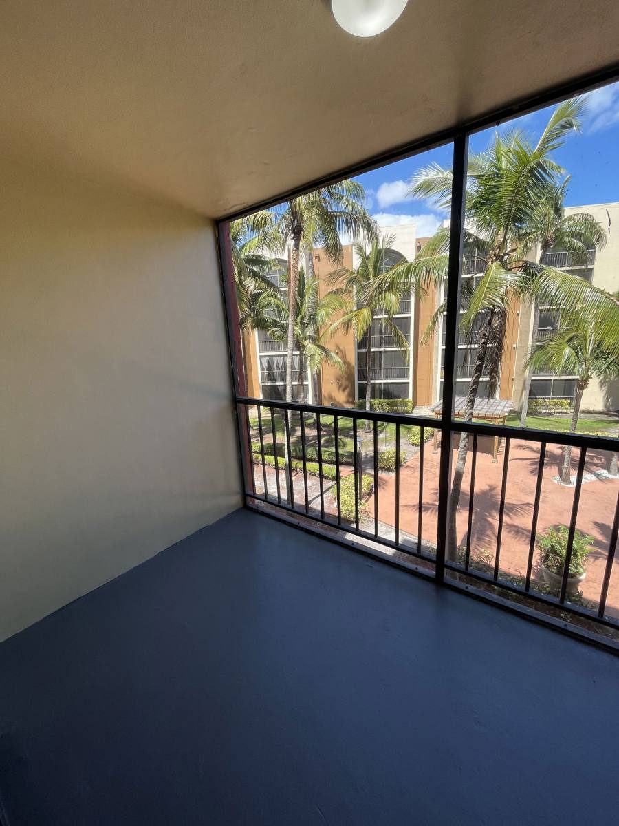 Apartment for rent at 19477 NE 10th Ave, Miami, FL 33179