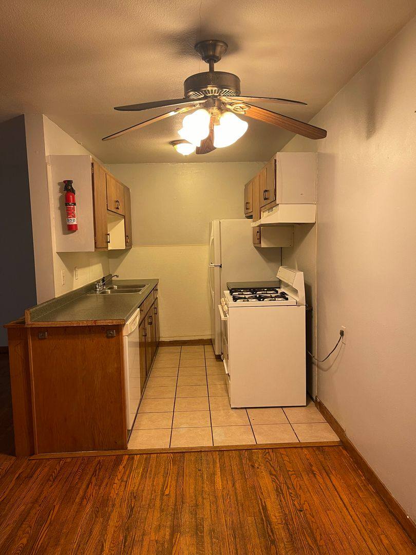 Apartment for rent at 801 University Ave SE, Minneapolis, MN 55414