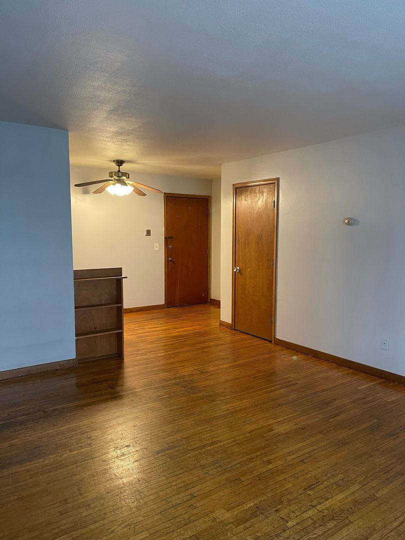 Apartment for rent at 801 University Ave SE, Minneapolis, MN 55414