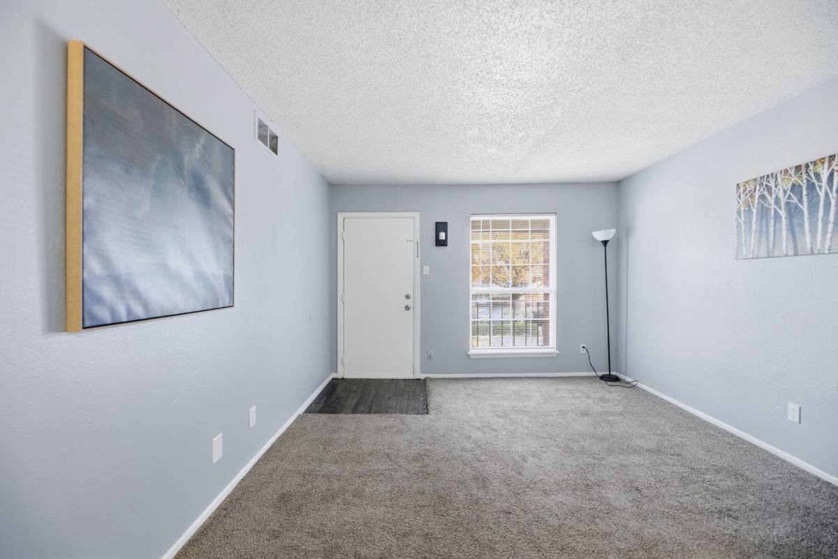 Apartment for rent at 9730 E 33rd St, Tulsa, OK 74146
