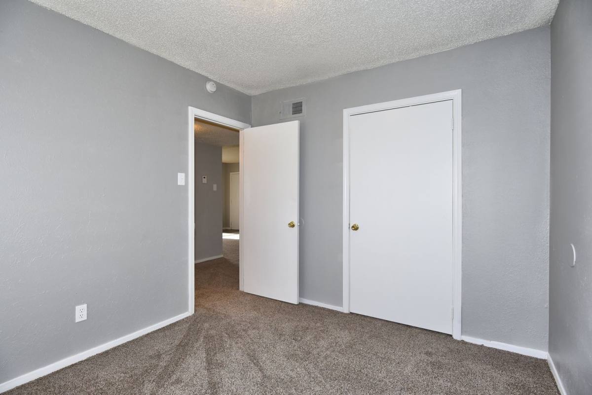 Apartment for rent at 9730 E 33rd St, Tulsa, OK 74146