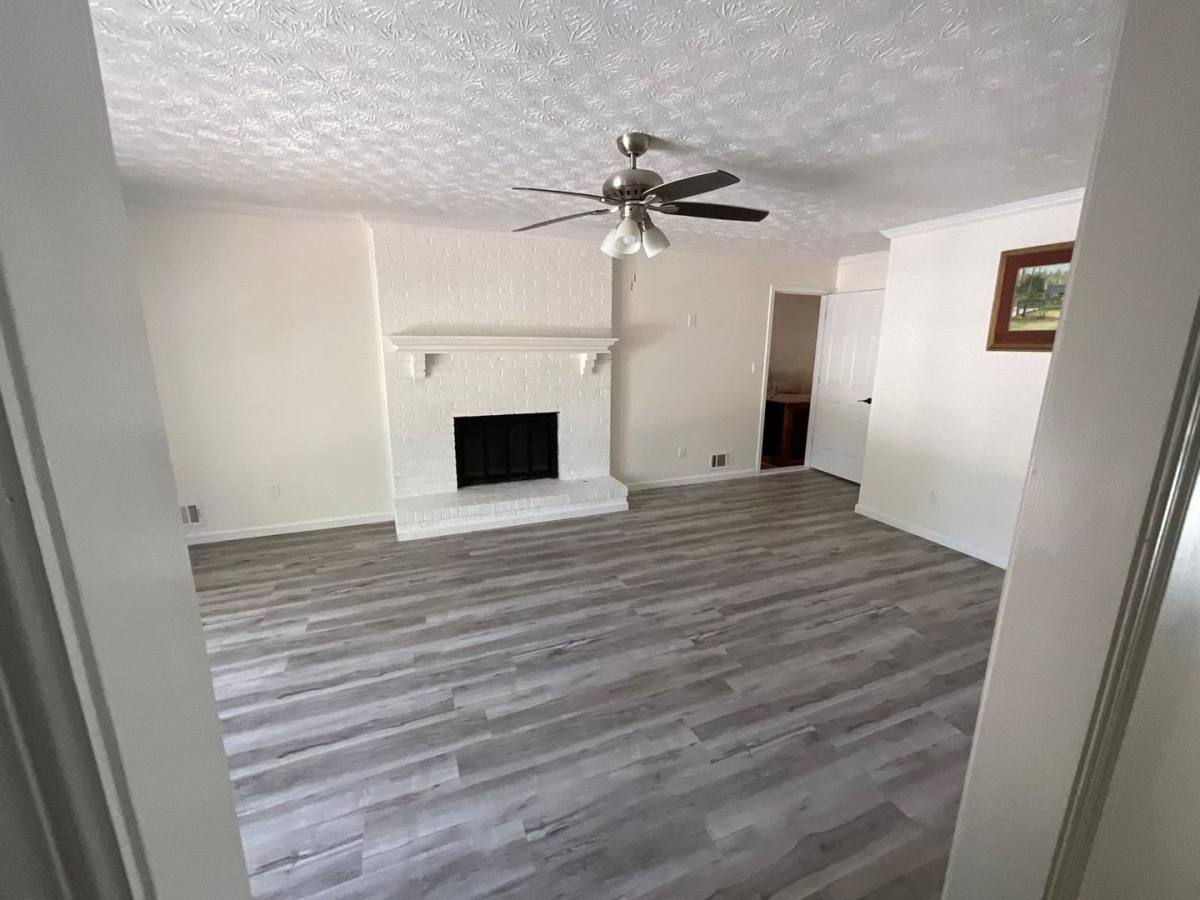 Townhouse for rent at 8243 Creekridge Circle #A, Riverdale, GA 30296
