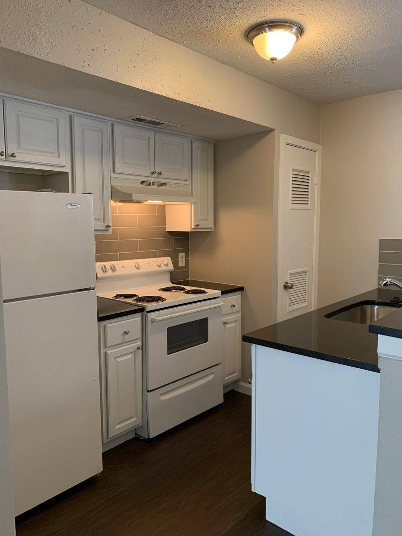 Apartment for rent at 303 W 40th St, Austin, TX 78751