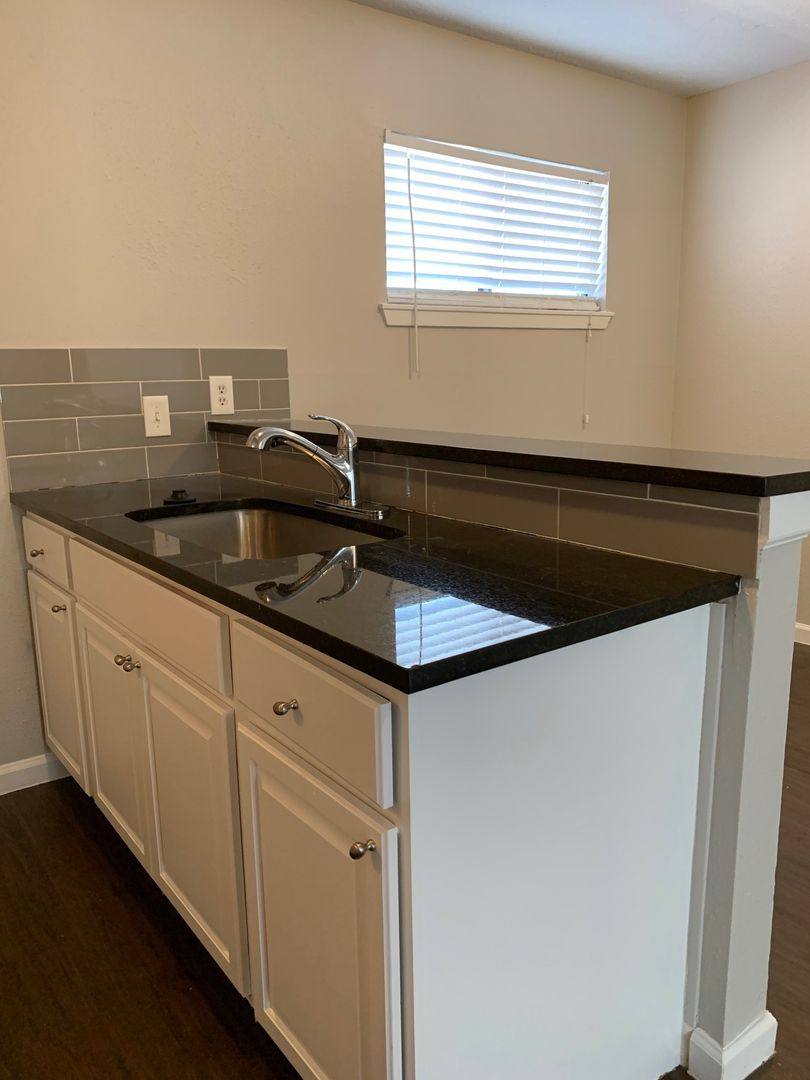 Apartment for rent at 303 W 40th St, Austin, TX 78751