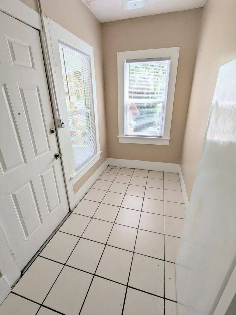 Apartment for rent at 635 Tanglewood St, Daytona Beach, FL 32114