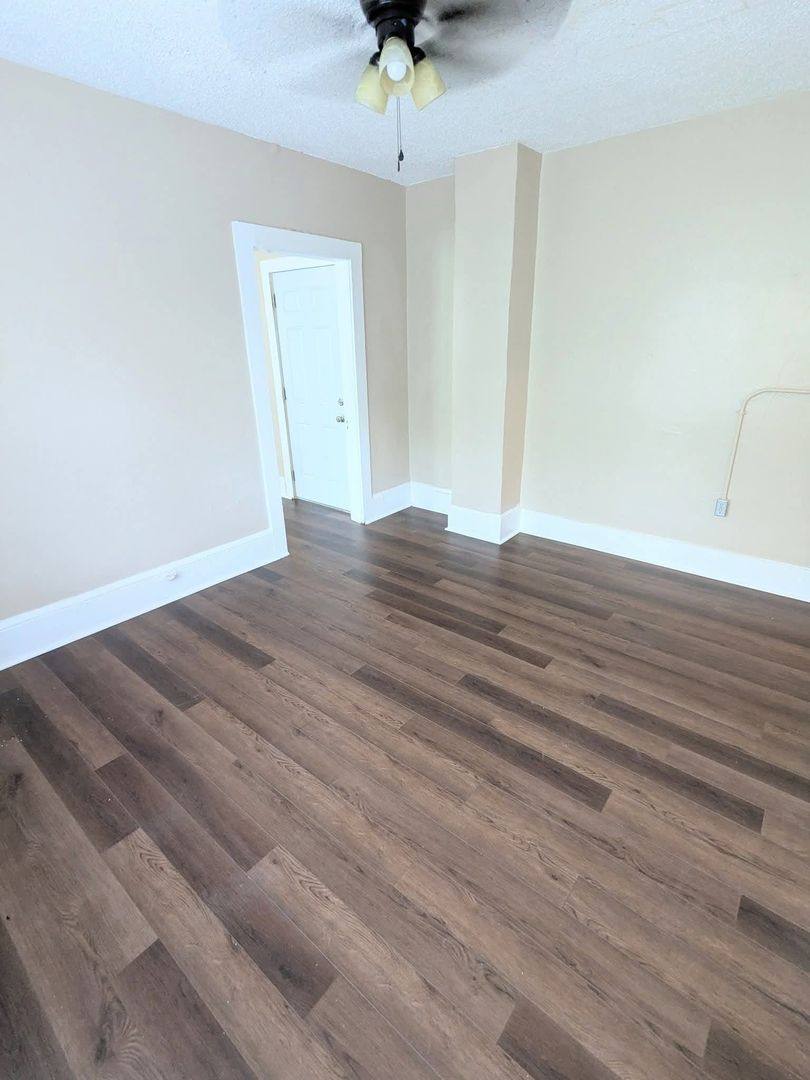 Apartment for rent at 635 Tanglewood St, Daytona Beach, FL 32114