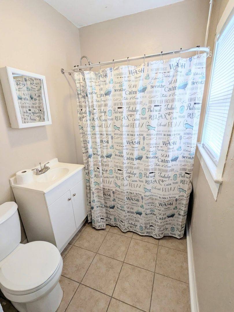 Apartment for rent at 635 Tanglewood St, Daytona Beach, FL 32114