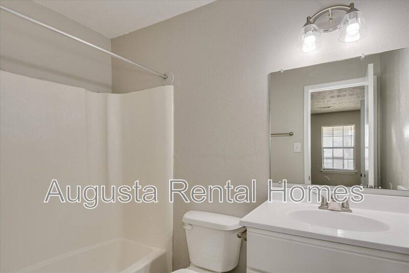 Apartment for rent at 2515 Center W Parkway #3F, Augusta, GA 30909