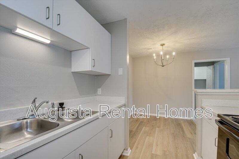 Apartment for rent at 2515 Center W Parkway #3F, Augusta, GA 30909
