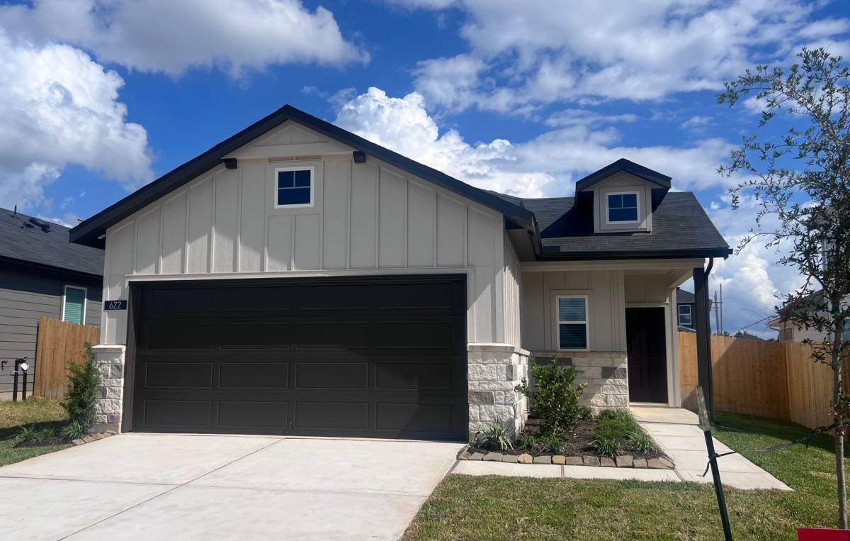 House for rent at 622 Amber Falls Dr, Montgomery, TX 77356