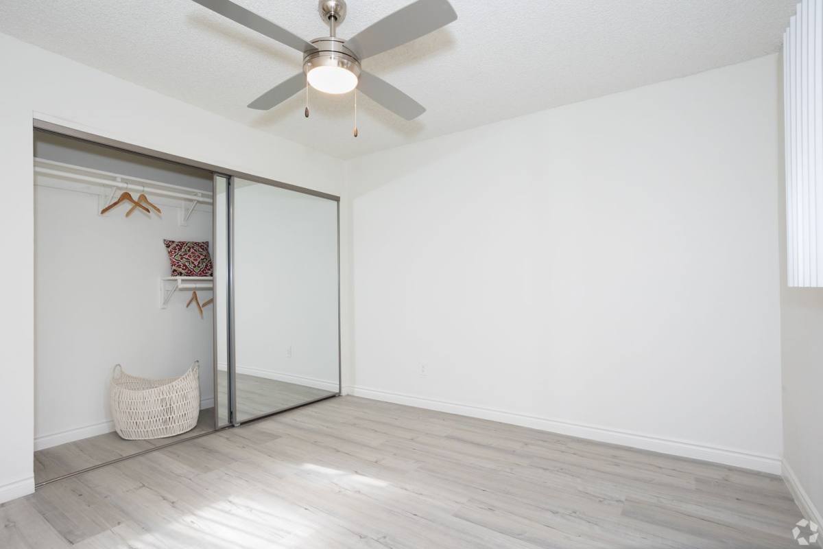 Apartment for rent at 18427 Studebaker Rd, Cerritos, CA 90703