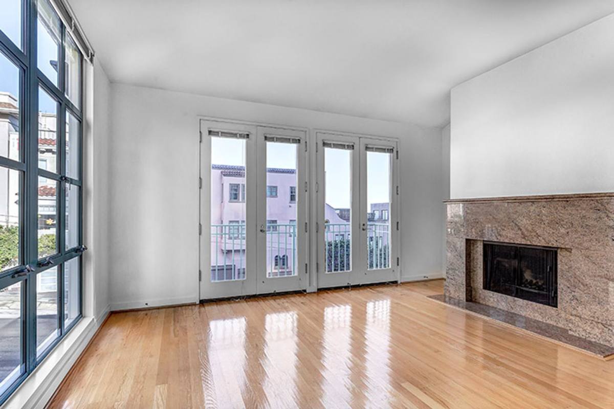 Apartment for rent at 1059 Union St, San Francisco, CA 94133