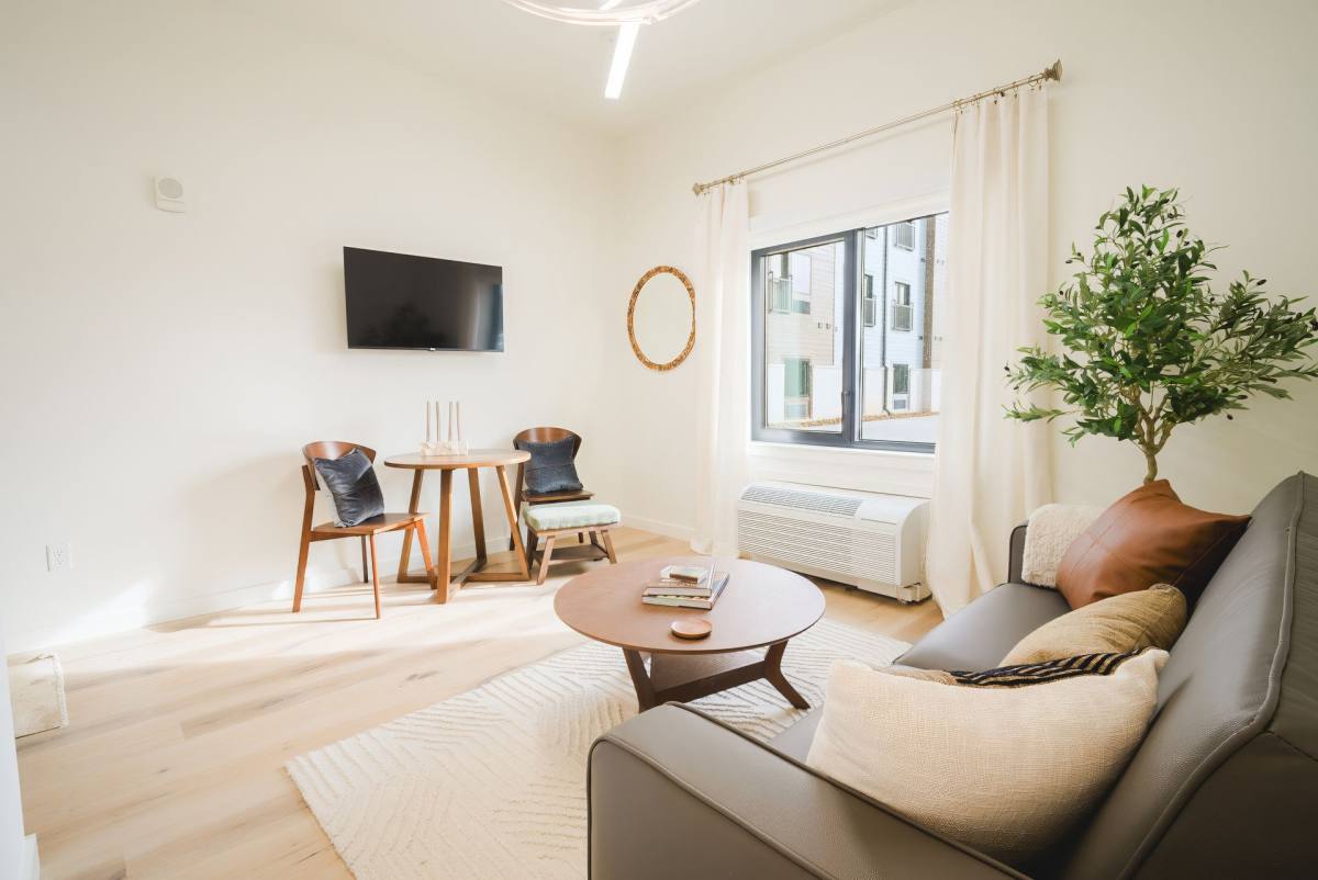 Apartment for rent at 653 W 15th St, Fayetteville, AR 72701