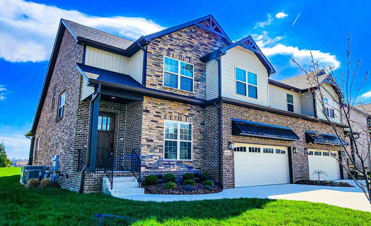 Townhouse for rent at 1065 Veridian Dr, Clarksville, TN 37043