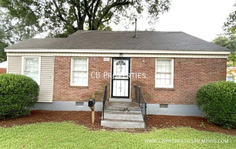 House for rent at 1937 N Graham St, Memphis, TN 38108