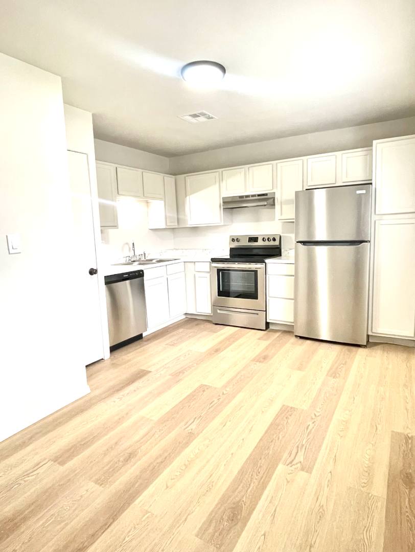 Apartment for rent at 603 N Carlsbad St, Owasso, OK 74055