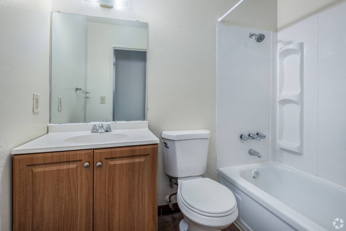 Apartment for rent at 900 & 924 Simon Terrace, West Sacramento, CA 95605