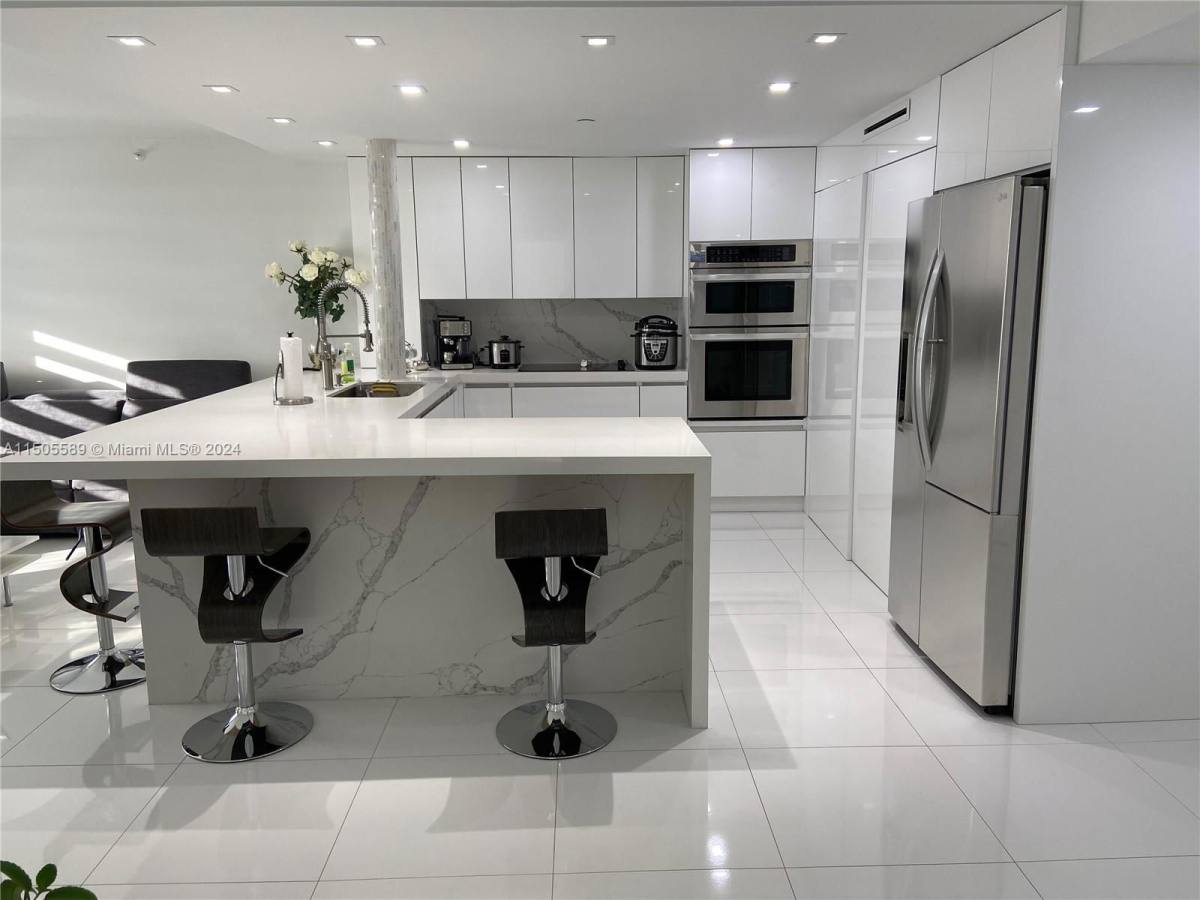 Condo for rent at 911 E Ponce De Leon Blvd, Miami, FL 33134