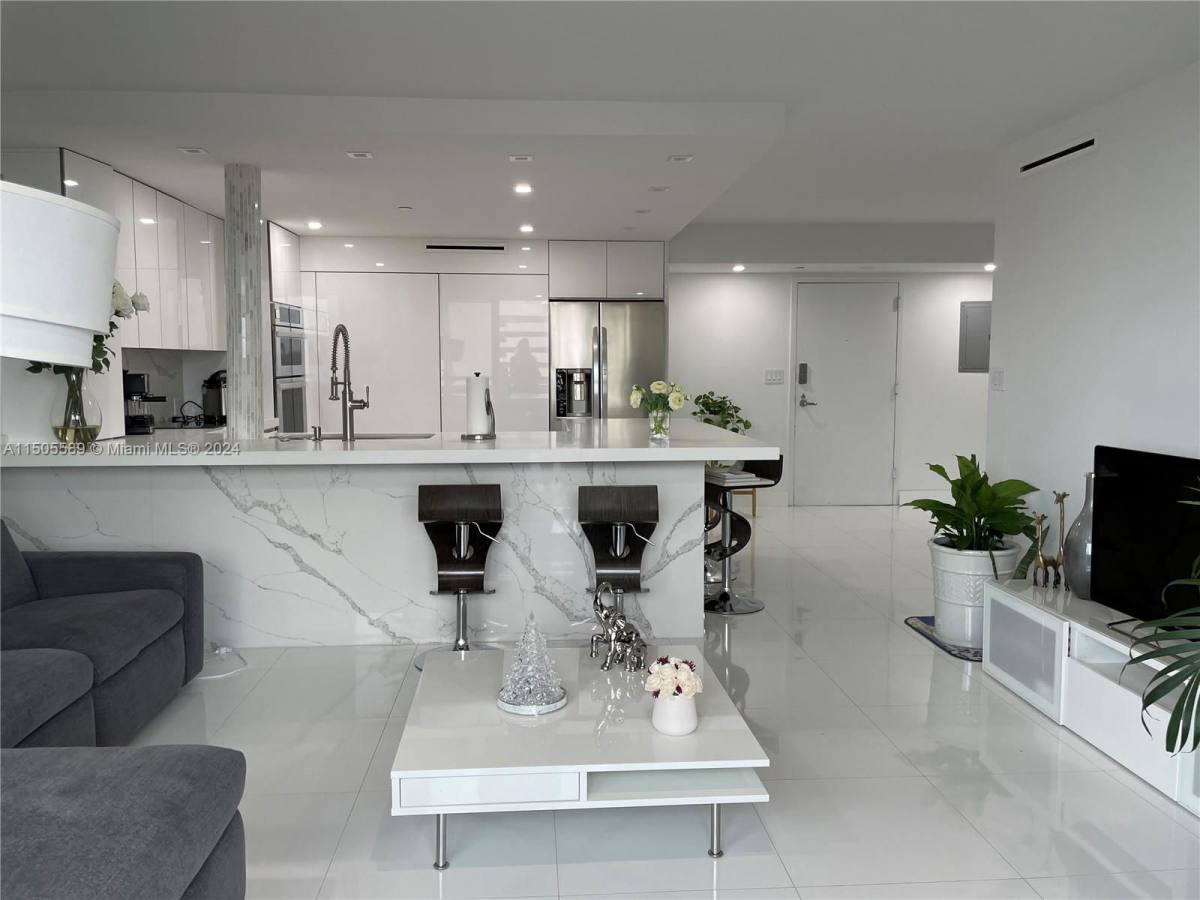 Condo for rent at 911 E Ponce De Leon Blvd, Miami, FL 33134