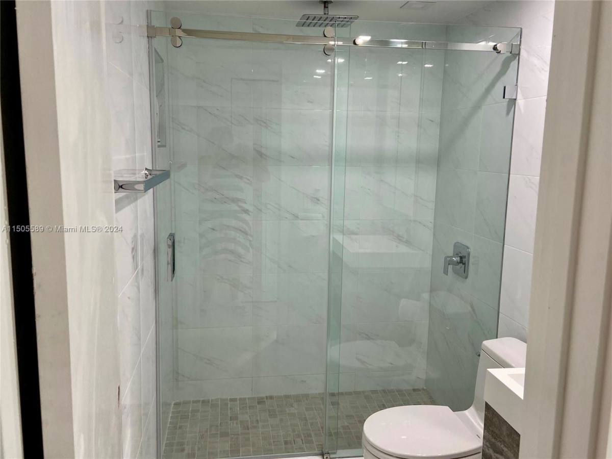 Condo for rent at 911 E Ponce De Leon Blvd, Miami, FL 33134