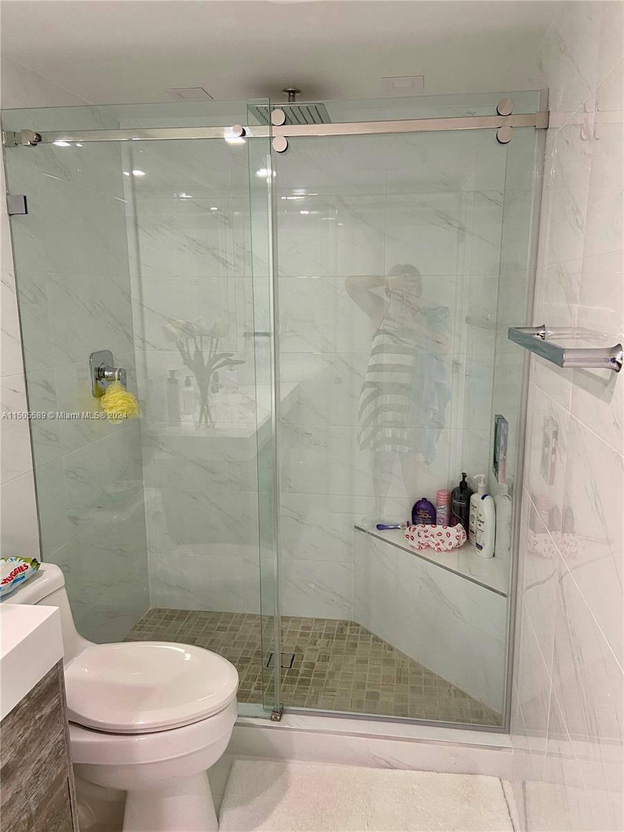 Condo for rent at 911 E Ponce De Leon Blvd, Miami, FL 33134