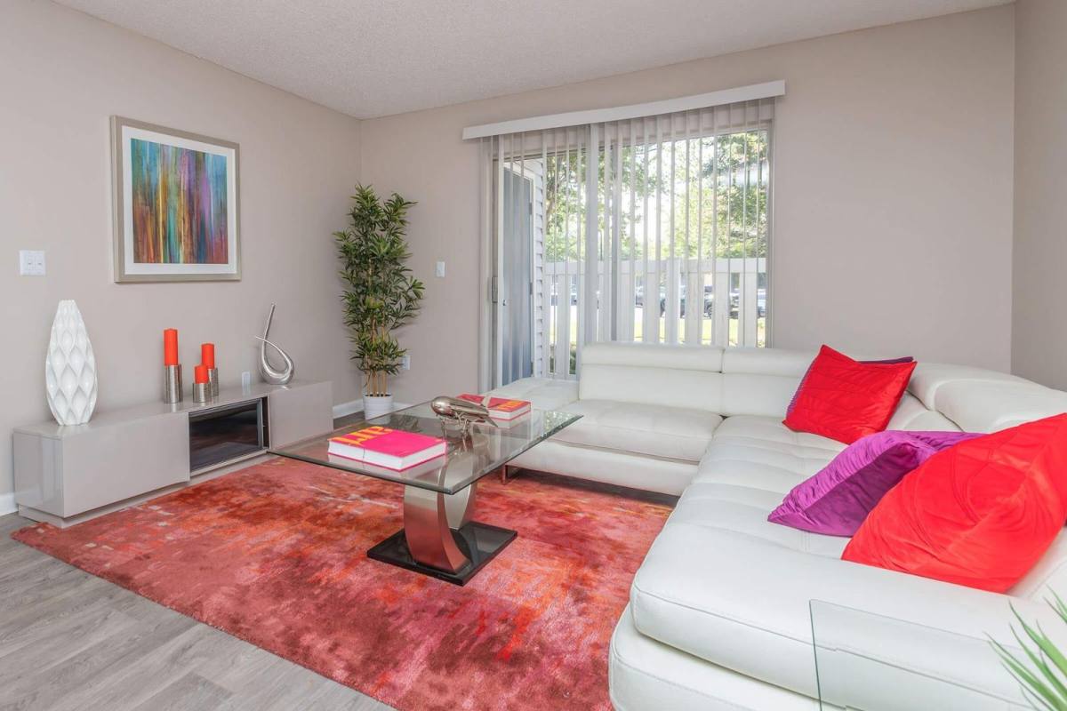Apartment for rent at The Crossings at Ridgewood, 5880 Ridgewood Rd, Jackson, MS 39211