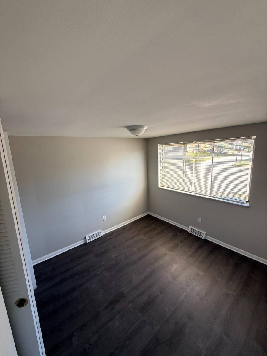 Apartment for rent at 17731 Lakeshore Blvd #24, Cleveland, OH 44119