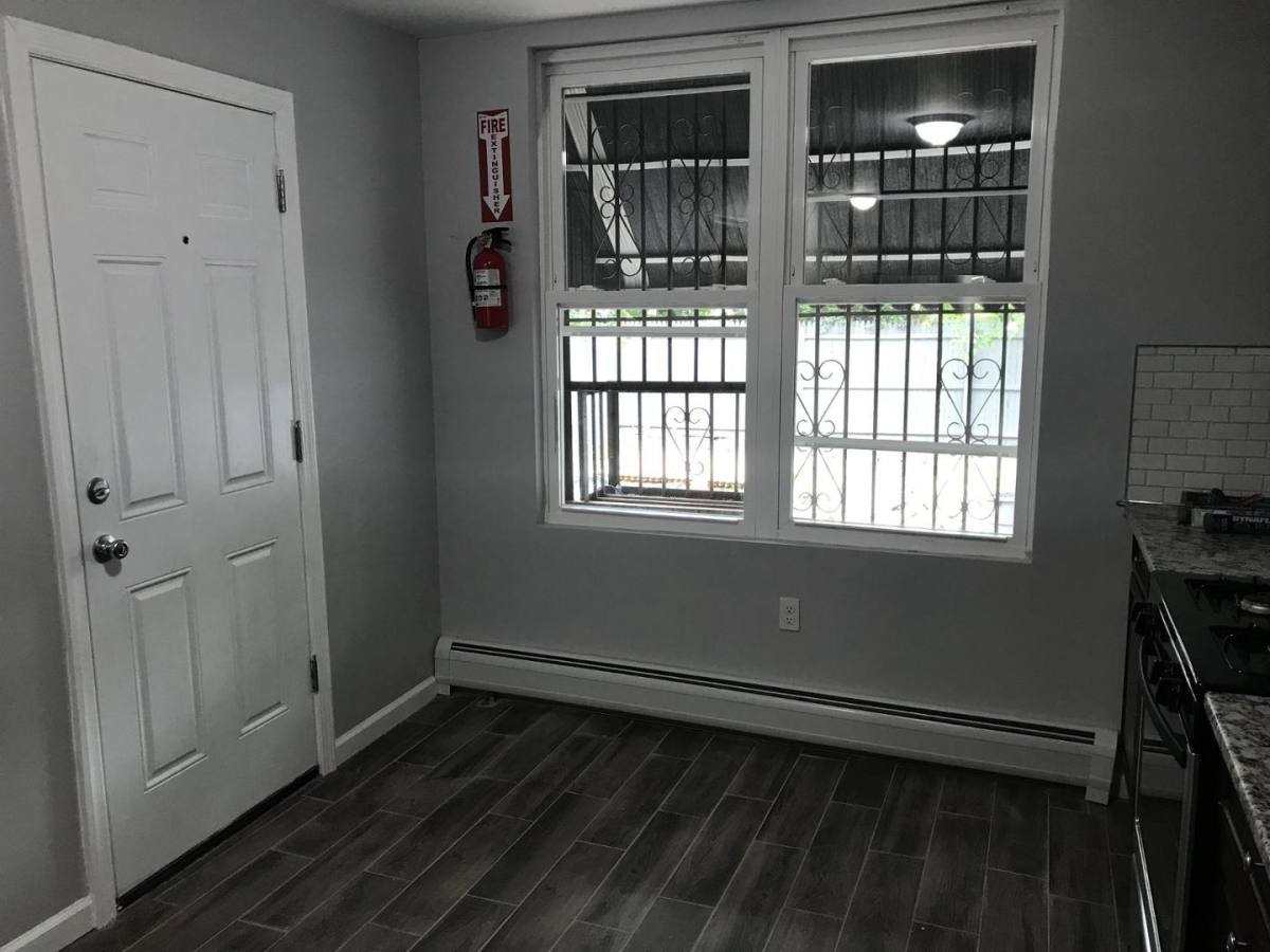 Apartment for rent at 416 S 17th St #1, Newark, NJ 07104